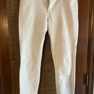 Women’s old navy white jeans size 10